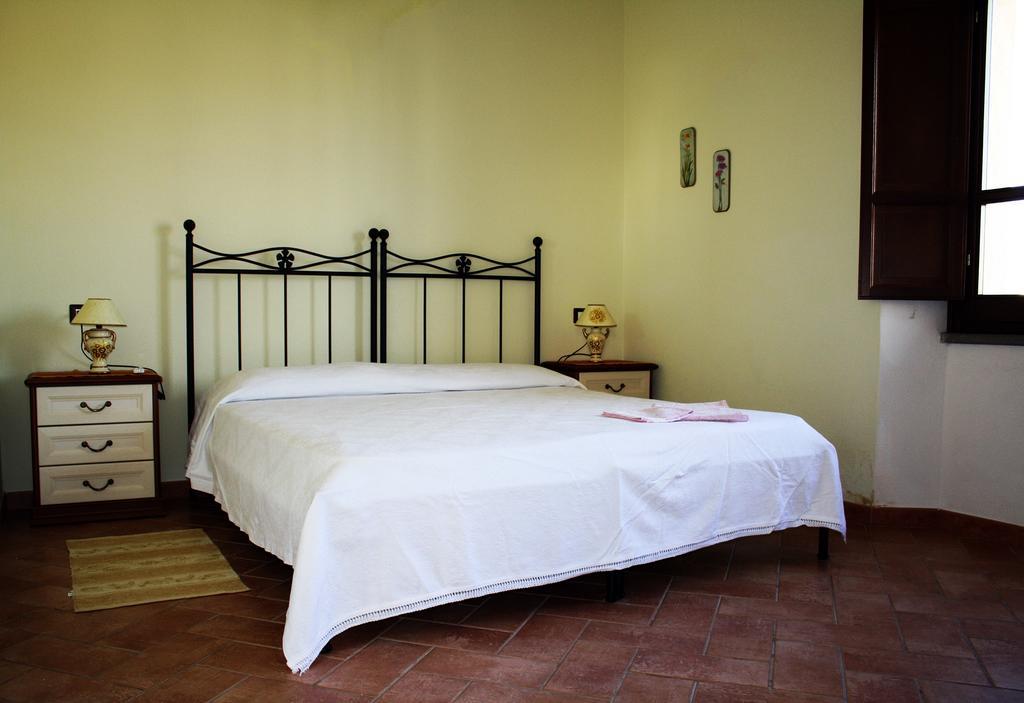B&B Sa Prama Galtellì Екстериор снимка