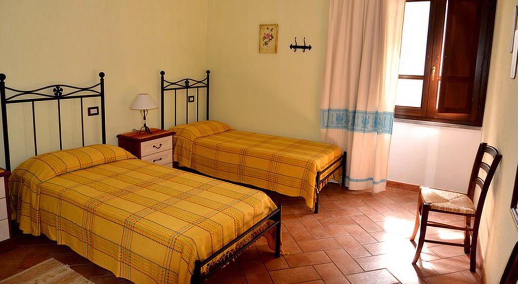 B&B Sa Prama Galtellì Екстериор снимка
