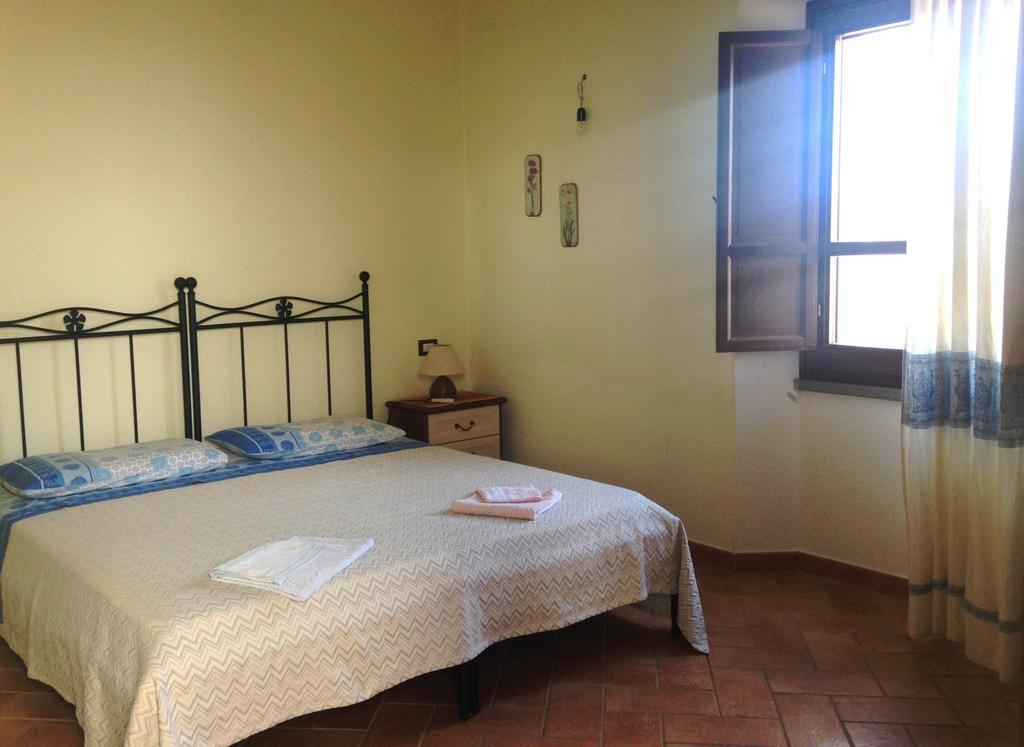 B&B Sa Prama Galtellì Екстериор снимка